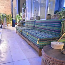 Seating set