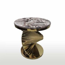 Corner Table