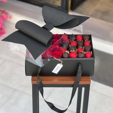 A luxurious flower box
