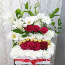 Luxury Flower Box with Ferrero Chocolates 
