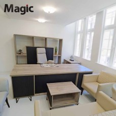 ﻿Stylish and functional desk
