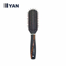 HAIR BRUSH WITH RUBBER COATING