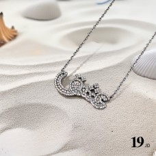 Silver necklace