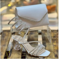 Women's shoes