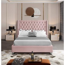 ﻿Closed box with bed header 