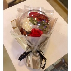 Artificial flowers 