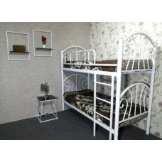 Metal bed 