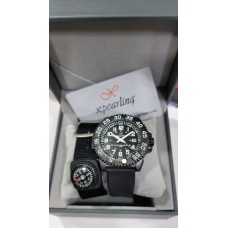 Men's wristwatch