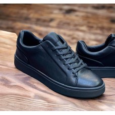 Man's shoes