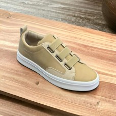 Man's shoes