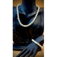 Natural pearl set