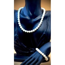 Natural pearl set