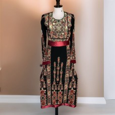 Queen's dress 