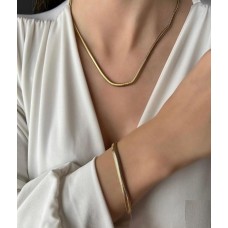 Necklace + bracelet set