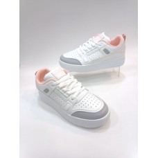 Sport shoes