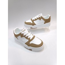 Sport shoes