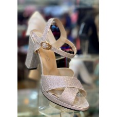 Women's shoes