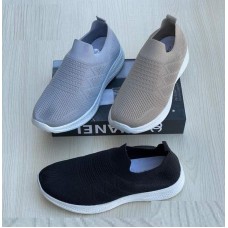 Women's shoes
