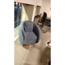 Oval single couch