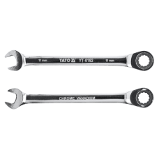 Professional wrench designed for automotive workshops and service centers, ideal for tight spaces with fast and precise use.