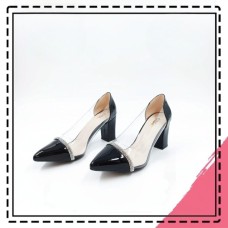 Women's shoes