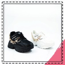 Women's shoes
